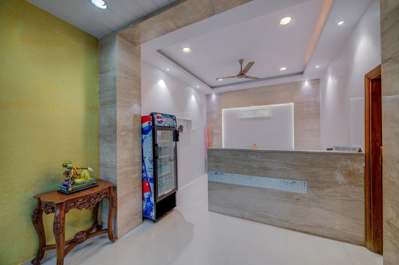 Oyo 18431 Hotel Celestee Grand 하이데라바드 외부 사진