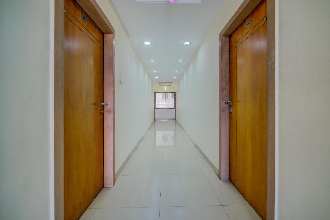 Oyo 18431 Hotel Celestee Grand 하이데라바드 외부 사진