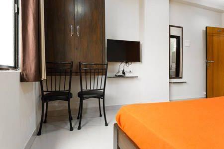 Oyo 18431 Hotel Celestee Grand 하이데라바드 외부 사진