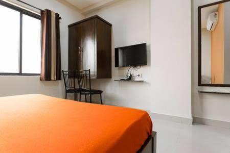 Oyo 18431 Hotel Celestee Grand 하이데라바드 외부 사진